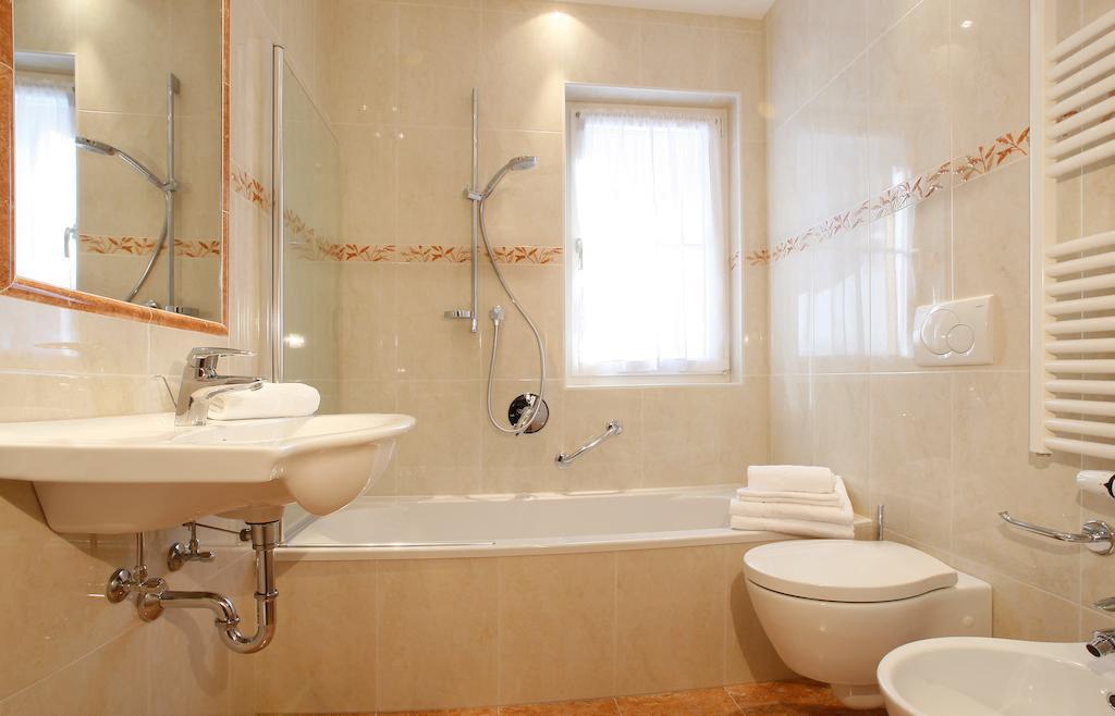 Apartments Antines Selva di Val Gardena Room photo